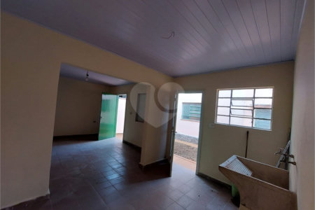 Sobrado à venda com 3 quartos em Vila Gumercindo, São Paulo, SP