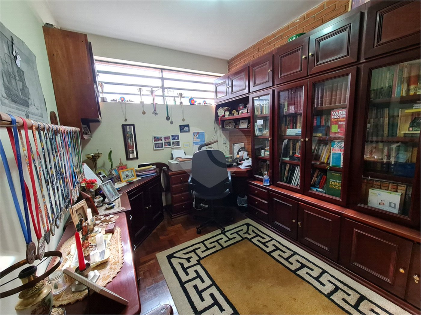 Casa à venda com 3 quartos, sendo 1 suíte, em Interlagos, São Paulo, SP