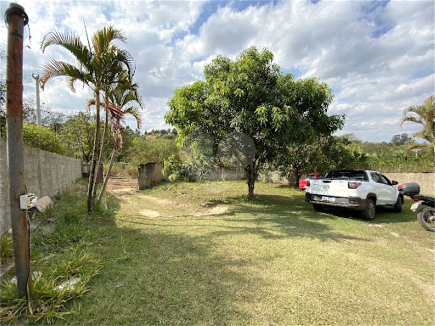 Chácara à venda com 3 quartos, sendo 1 suíte, em Jardim Buru, Salto, SP