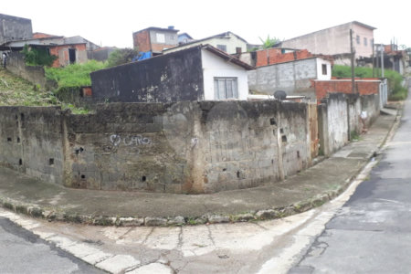 Terreno à venda em Mogi Moderno, Mogi das Cruzes, SP