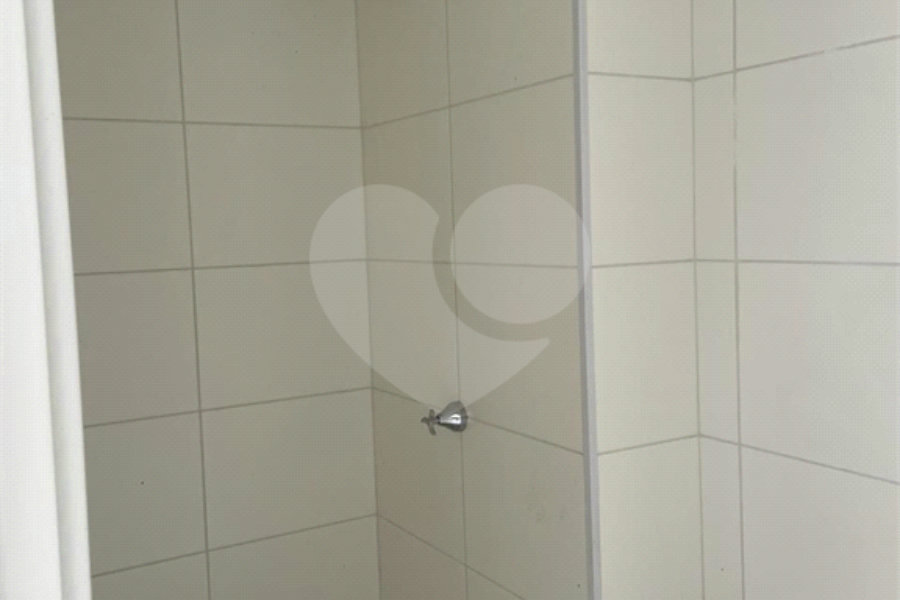 Apartamento à venda com 2 quartos em Cidade Tiradentes, São Paulo, SP