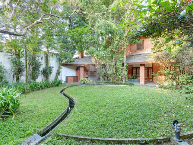 Sobrado à venda com 5 quartos, sendo 3 suítes,  em Jardim dos Estados, São Paulo, SP
