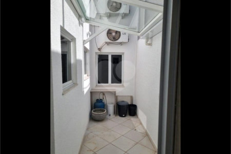 Casa à venda com 3 quartos, sendo 2 suítes,  em Mirandópolis, São Paulo, SP