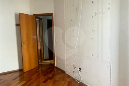 Casa à venda com 3 quartos, sendo 1 suíte,  no condomínio Palm Residence, Santo André - SP