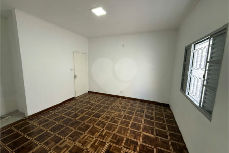 Casa Térrea à venda ou para alugar com 2 suítes em Alvinópolis, Atibaia, SP