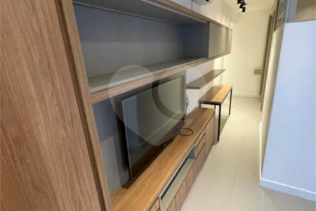 Apartamento studio para venda no Campo Belo de 47,36 m² - 1 vaga