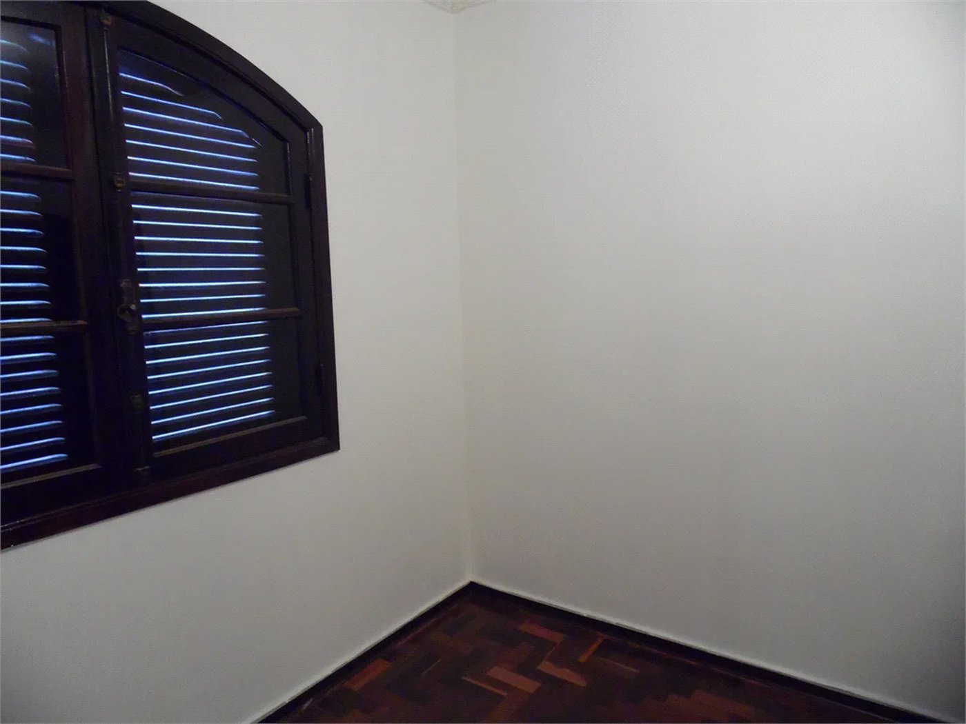 Casa à venda com 5 quartos, sendo 3 suítes, em Vila São Francisco, São Paulo, SP