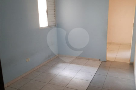 Casa à venda com 3 quartos em Vila Adriana, São José dos Campos, SP