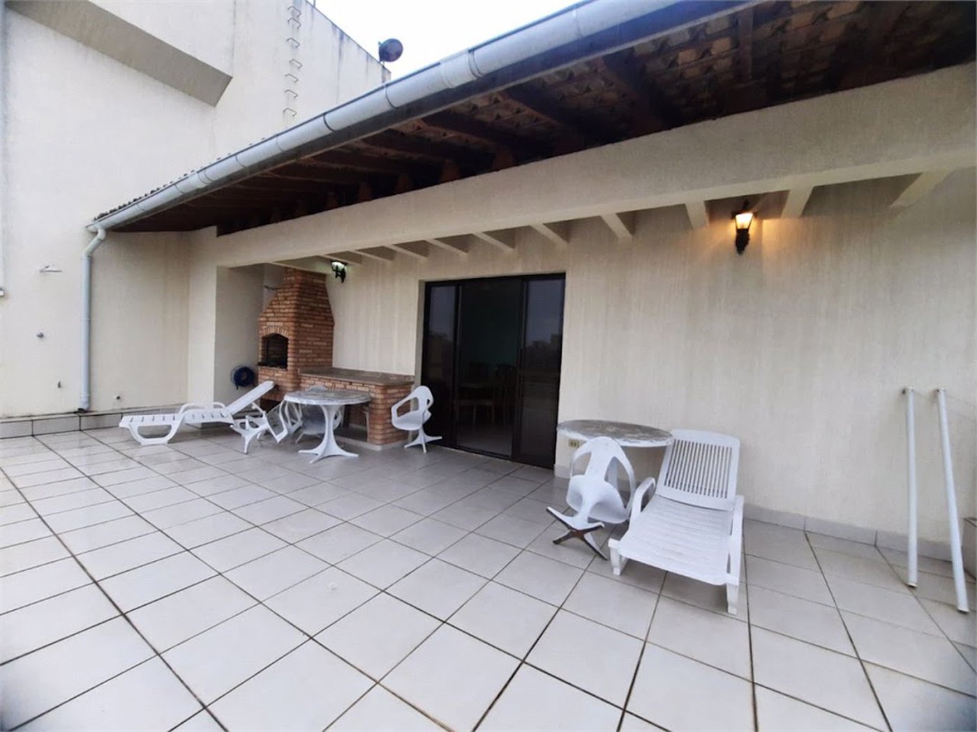 Cobertura com 3 dormitórios à venda, 82 m² por R$ 425.000,00 - Jardim Belmar - Guarujá/SP