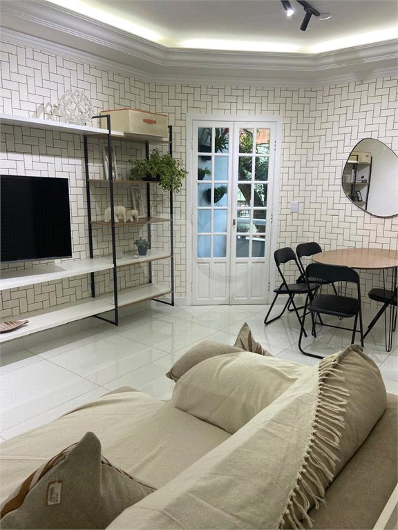 Casa de Vila à venda com 2 quartos, sendo 1 suíte, em Silveira, Santo André, SP