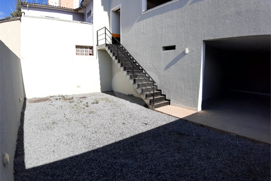 Casa para alugar com 3 quartos, sendo 1 suíte,  no condomínio Villagio DI Maria, São Paulo - SP