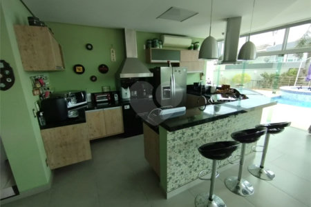 Casa à venda com 5 quartos, sendo 3 suítes, no condomínio Ibiaram 1, Itupeva - SP