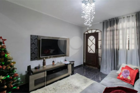 Casa à venda com 2 quartos, sendo 1 suíte, em Jardim Santa Clara, Guarulhos, SP