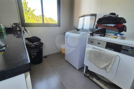 Casa à venda com 5 quartos, sendo 3 suítes, no condomínio Residencial Vale do Lago, Sorocaba - SP