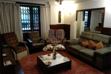 Sobrado à venda com 3 quartos, sendo 2 suítes,  em Brooklin Velho, São Paulo, SP