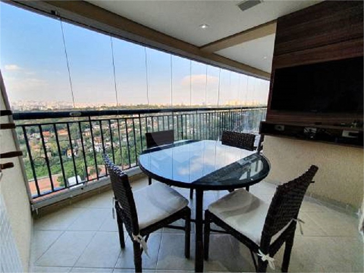 Apartamento à venda com 3 suítes em Vila Progredior, São Paulo, SP