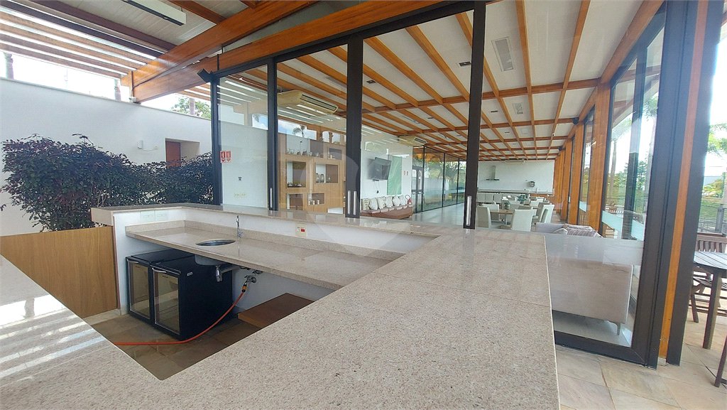 Casa à venda ou para alugar com 4 suítes no condomínio Alphaville Castello, Itu - SP