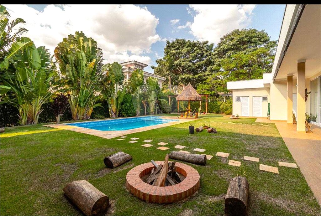 Casa à venda com 3 quartos, sendo 1 suíte, no condomínio Vale do Lago, Sorocaba - SP