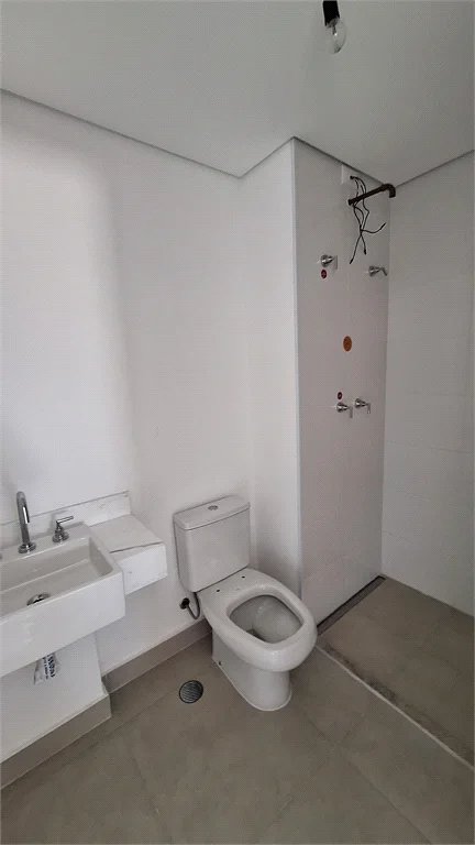Apartamento à venda com 3 suítes em Vila Romana, São Paulo, SP