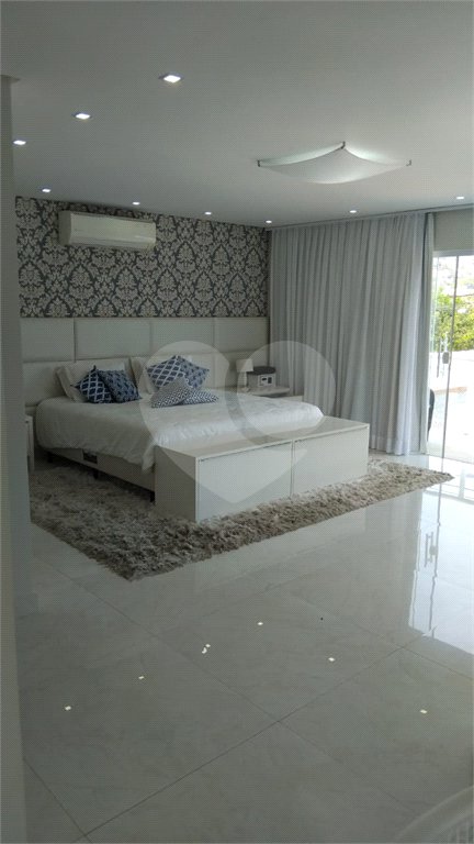 Casa à venda com 12 quartos, sendo 8 suítes, em Geribá, Armação dos Búzios, RJ
