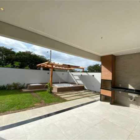 Casa à venda com 3 quartos, sendo 1 suíte, no condomínio Lagos D´icaraí, Salto - SP