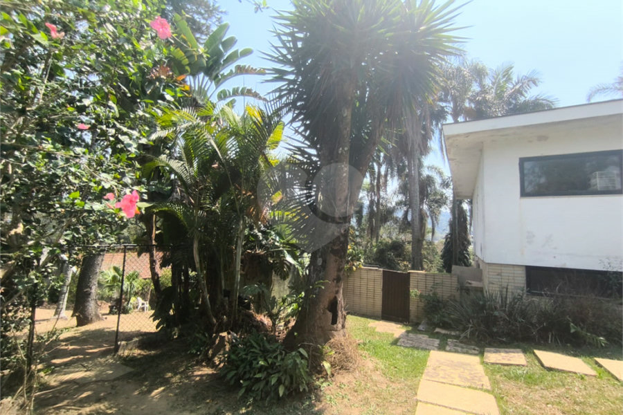 Casa à venda com 6 quartos, sendo 1 suíte, em Tremembé, São Paulo, SP