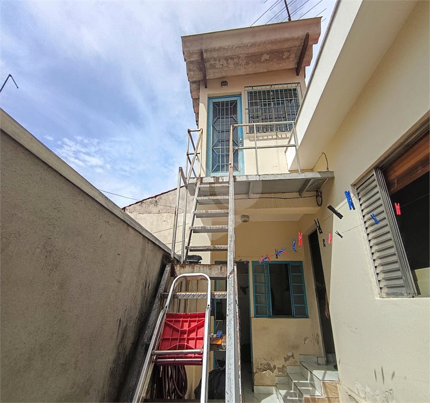 Casa Térrea à venda com 5 quartos, sendo 1 suíte, em Chora Menino, São Paulo, SP