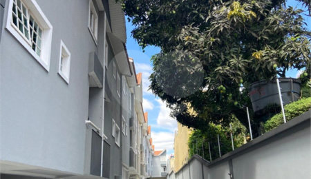 Casa de Vila à venda com 2 quartos, sendo 1 suíte,  em Silveira, Santo André, SP
