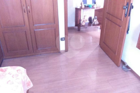Apartamento à venda com 3 quartos, sendo 1 suíte, em Lapa, São Paulo, SP