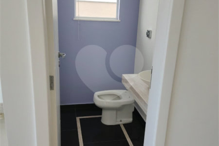 Casa para alugar com 3 quartos, sendo 1 suíte, no condomínio Reserva da Mata, Vinhedo - SP