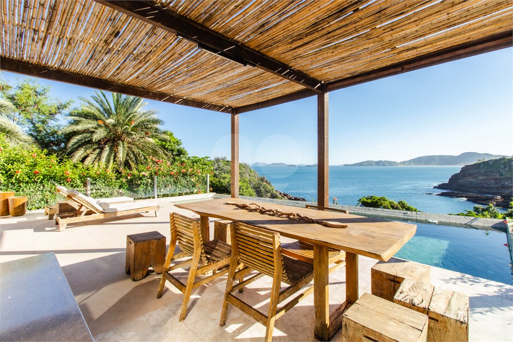 Casa à venda com 4 suítes em Albatroz, Armação dos Búzios, RJ