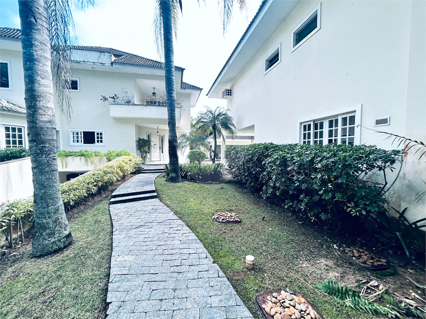 Casa à venda com 8 quartos, sendo 7 suítes, em Barra da Tijuca, Rio de Janeiro, RJ