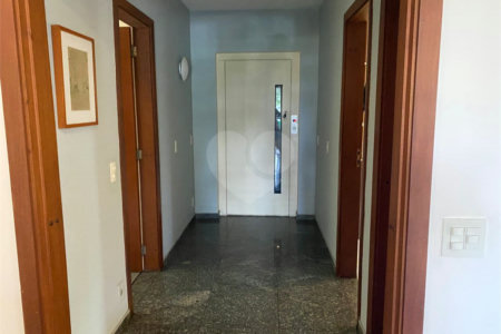 Apartamento à venda com 3 suítes em Vila Andrade, São Paulo, SP