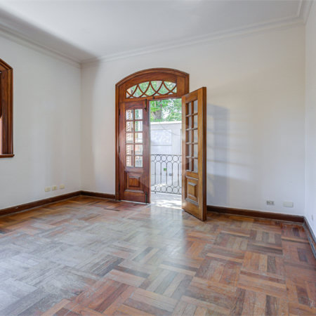 Casa à venda com 5 quartos, sendo 3 suítes, em Alto da Boa Vista, São Paulo, SP