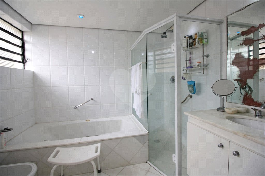 Sobrado à venda com 3 quartos, sendo 1 suíte, em Butantã, São Paulo, SP