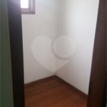 Sobrado à venda ou para alugar com 4 quartos, sendo 2 suítes, em Vila Congonhas, São Paulo, SP