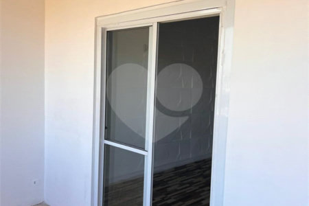 Sobrado à venda com 2 quartos, sendo 1 suíte, em Vila Correa, Ferraz de Vasconcelos, SP