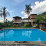 Casa à venda com 3 quartos, sendo 1 suíte, no condomínio Alpes da Cantareira, Mairiporã - SP