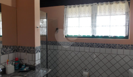 Sobrado para alugar com 3 quartos, sendo 1 suíte,  em Condomínio Portal dos Nobres, Atibaia, SP