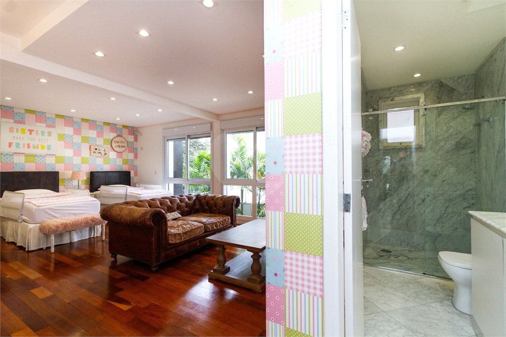 Casa à venda ou para alugar com 4 suítes em Jardim América, São Paulo, SP
