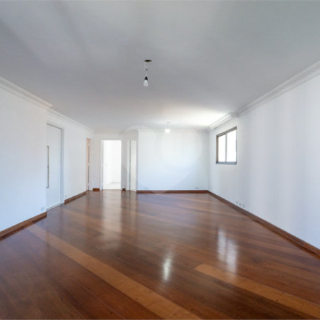 Apartamento à venda com 4 quartos, sendo 3 suítes, em Campo Belo, São Paulo, SP