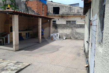 Casa à venda com 3 quartos em Santíssimo, Rio de Janeiro, RJ