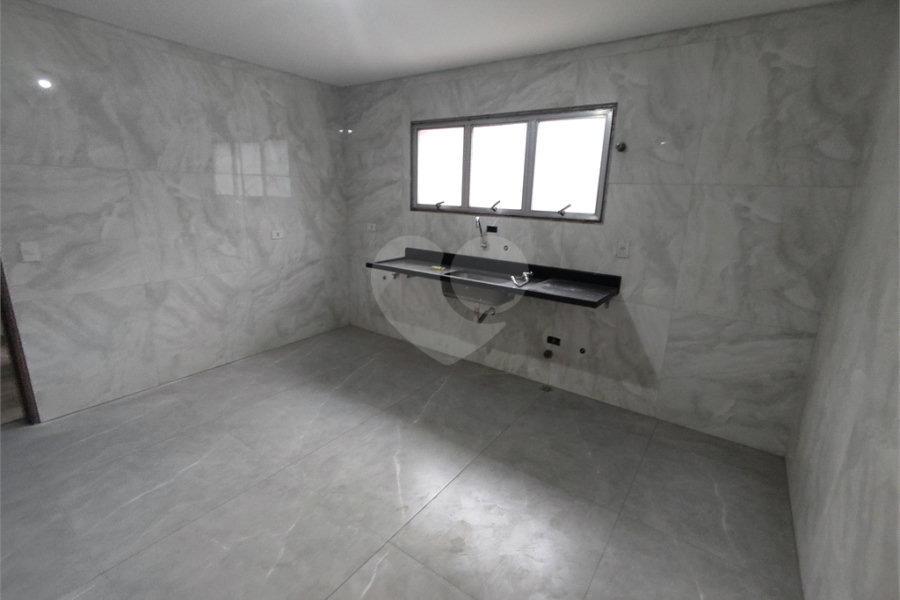 Casa à venda ou para alugar com 3 suítes em Santana, São Paulo, SP