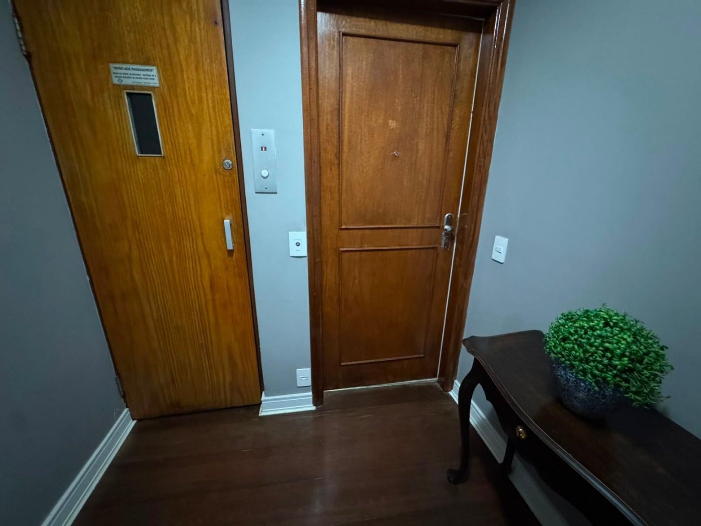 Apartamento com 2 dormitórios para alugar, 113 m² por R$ 5.900,02/mês - Gonzaga - Santos/SP