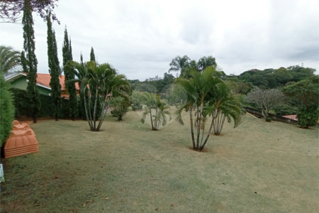 Casa à venda com 4 suítes no condomínio Estância Marambaia, Vinhedo - SP