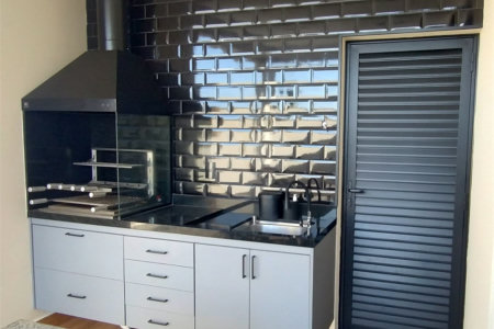 Casa à venda com 3 quartos, sendo 1 suíte, no condomínio Vila Paraty, Indaiatuba - SP
