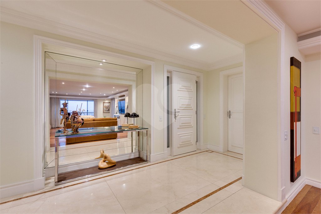 Apartamento à venda ou para alugar com 4 suítes em Alto da Boa Vista, São Paulo, SP