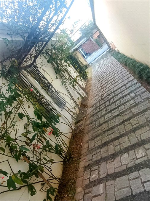 Casa à venda com 5 quartos, sendo 4 suítes, em Jardim Armênia, Mogi das Cruzes, SP