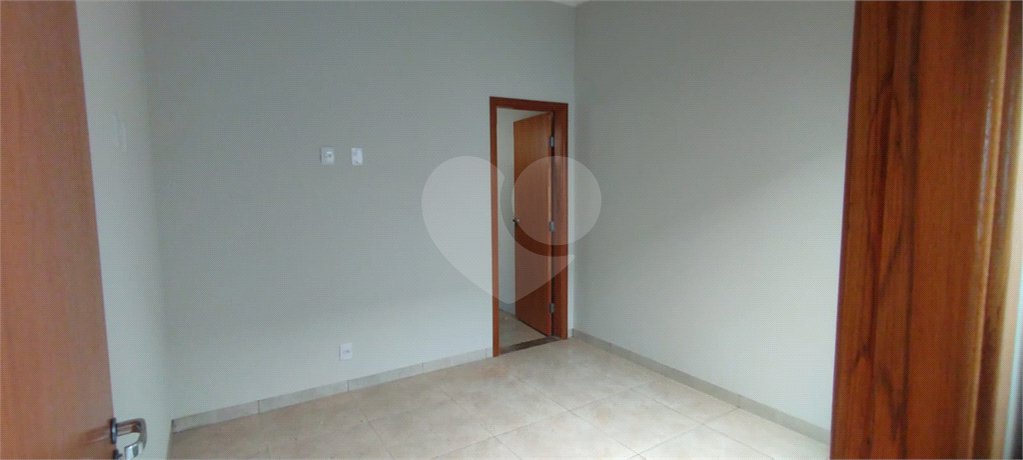 Casa à venda ou para alugar com 2 quartos, sendo 1 suíte, em Ipê, Três Lagoas, MS