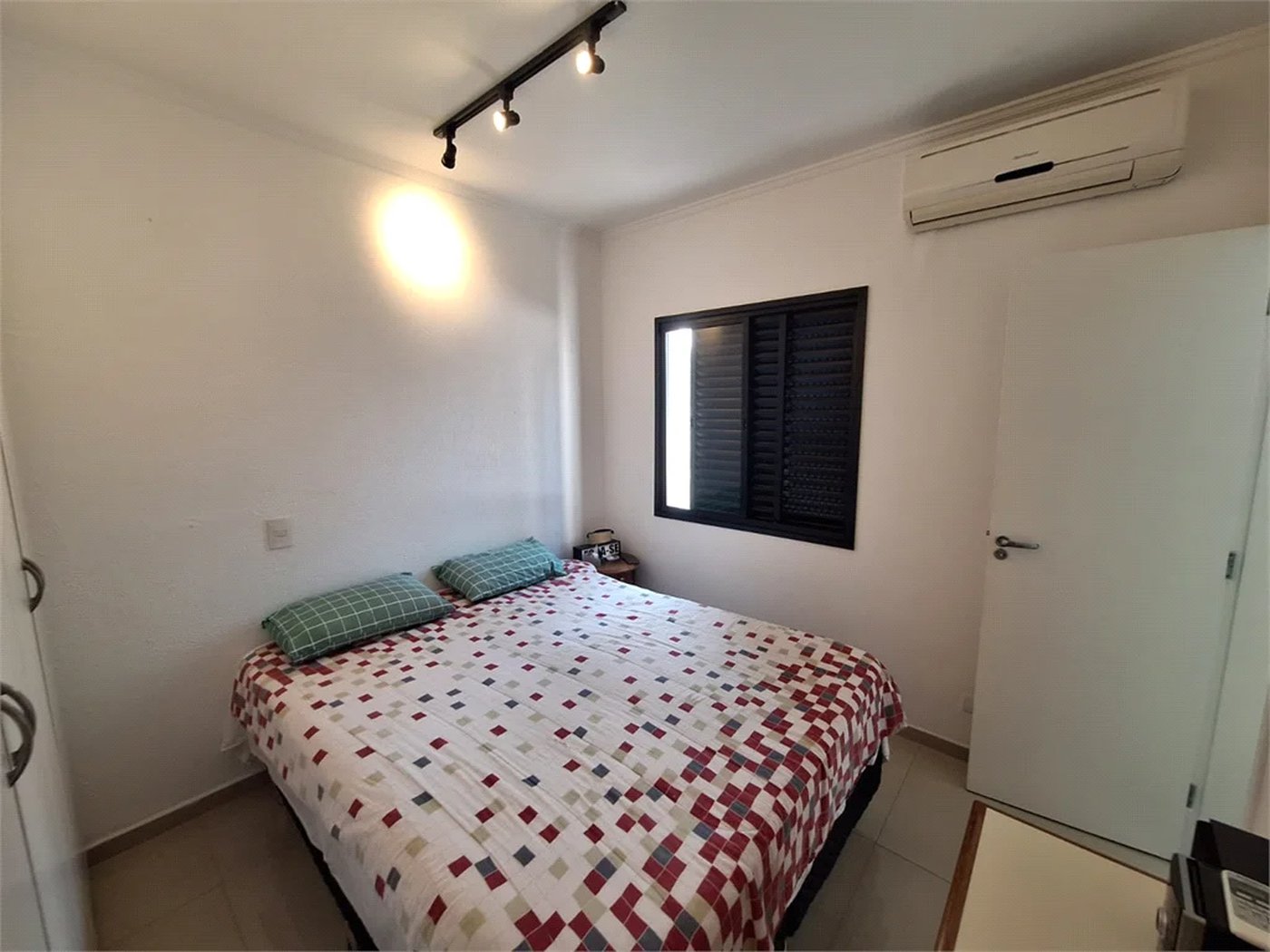 Apartamento à venda com 2 quartos, sendo 1 suíte, em Vila Suzana, São Paulo, SP